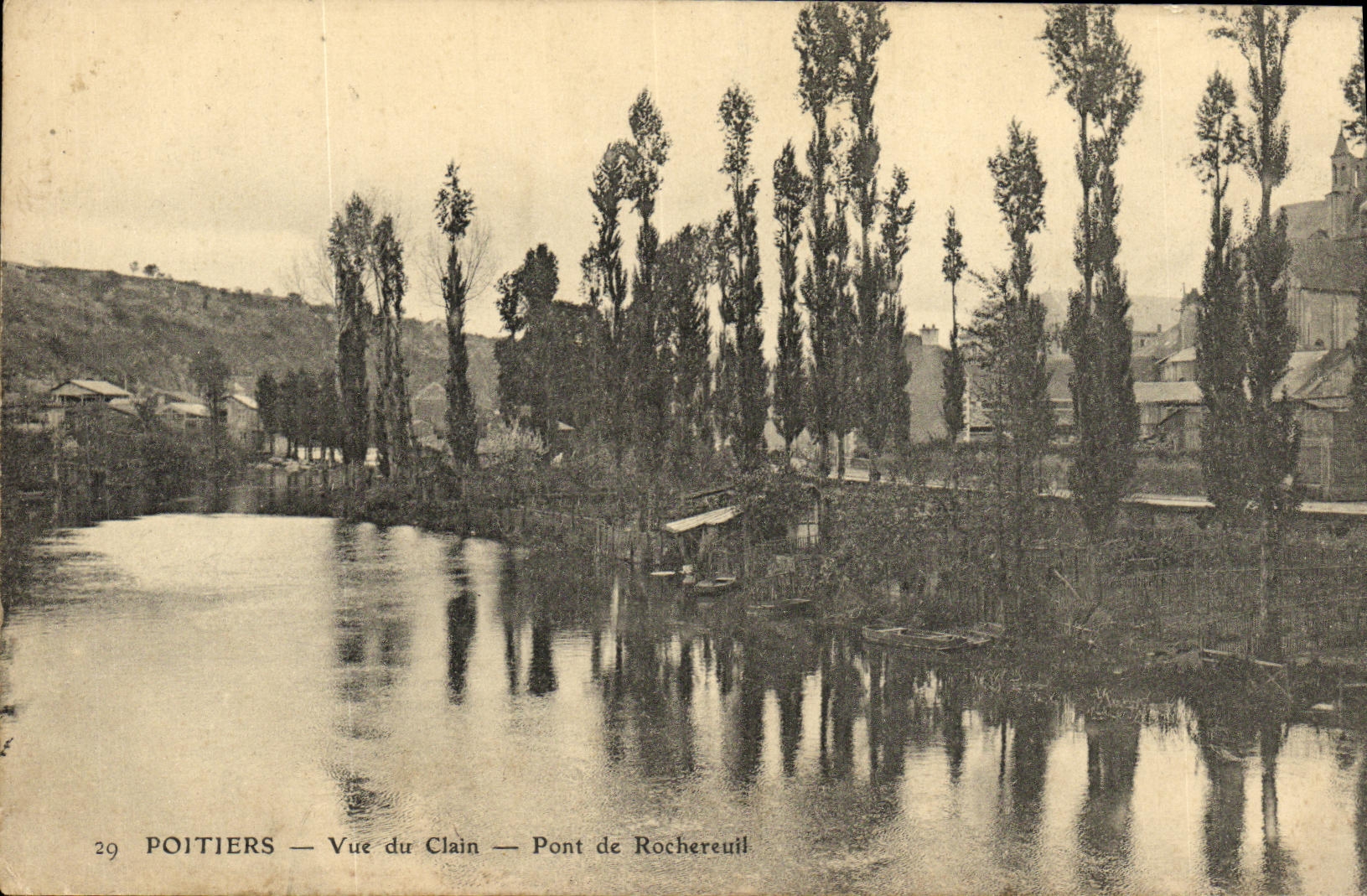 VINTAGE POSTCARD Poitiers Seen of Clain Bridge of Rochereull