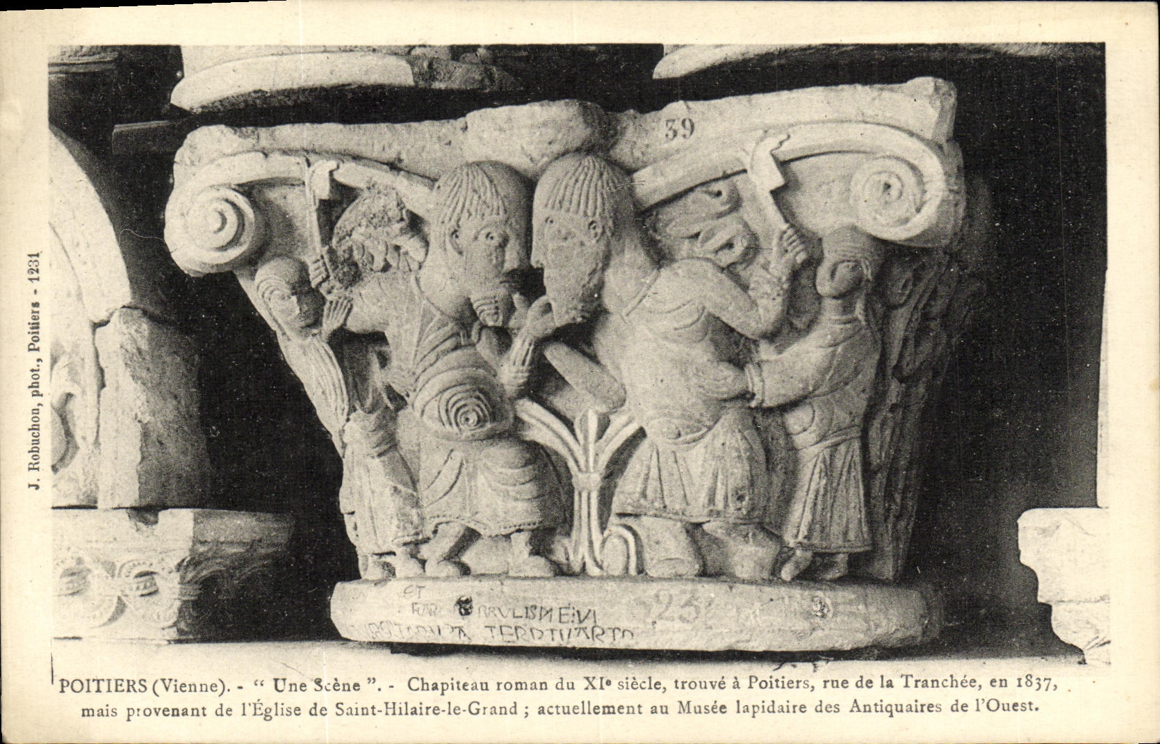 VINTAGE POSTCARD Poitiers Romance Capital