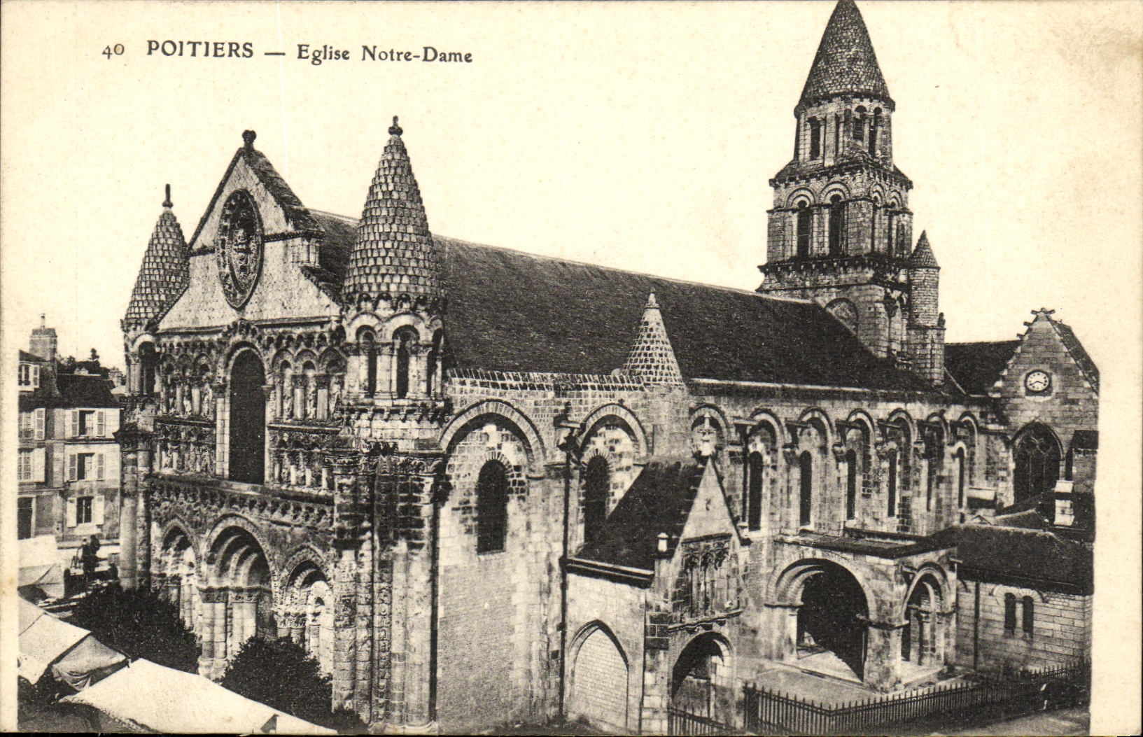 VINTAGE POSTCARD Poitiers Notre Dame Church