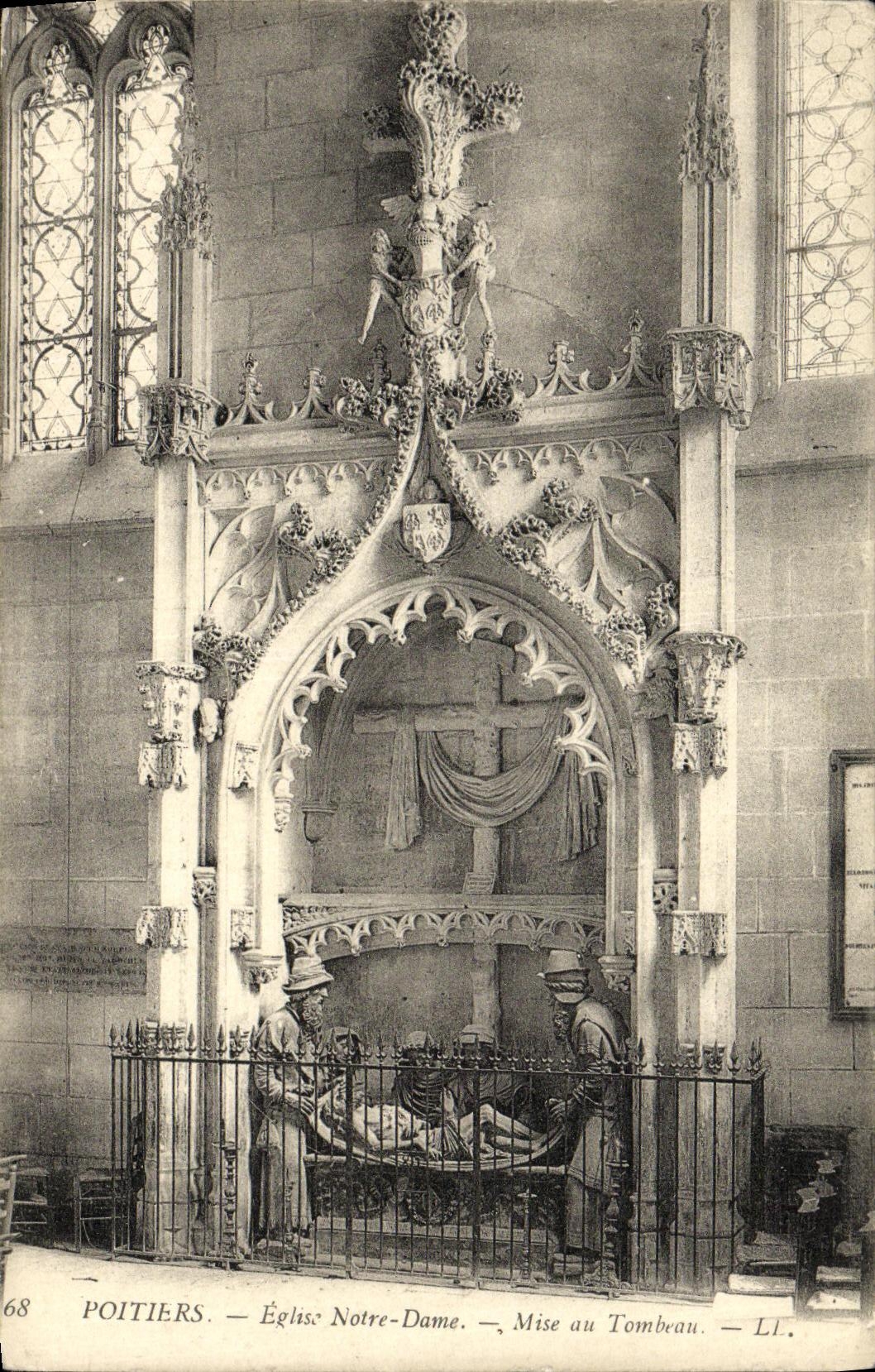 VINTAGE POSTCARD Poitiers Notre Dame Church Put at the Tomb