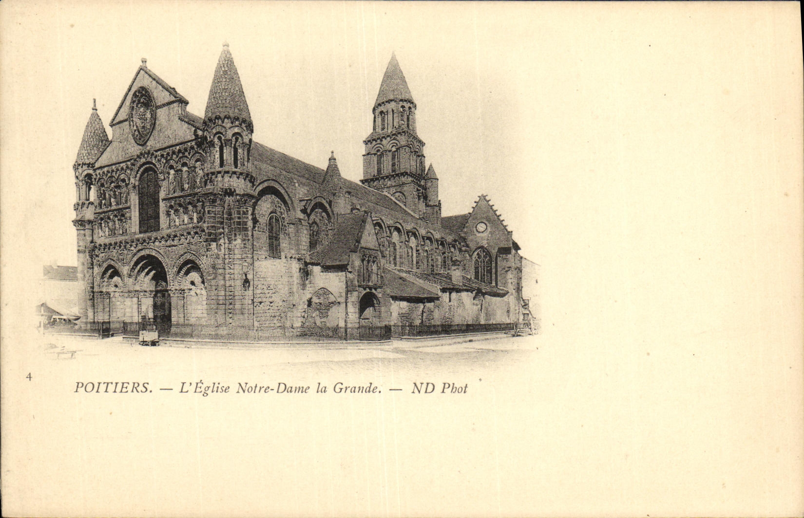 VINTAGE POSTCARD Poitiers L Church Notre Dame la grande