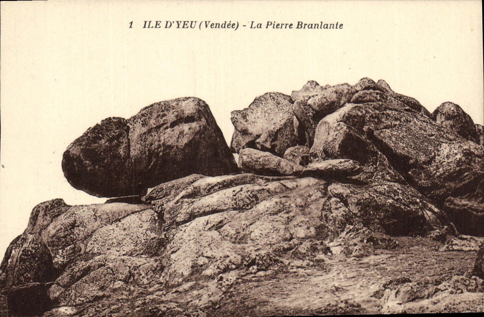 VINTAGE POSTCARD Island D Yeu Pierre Shaking