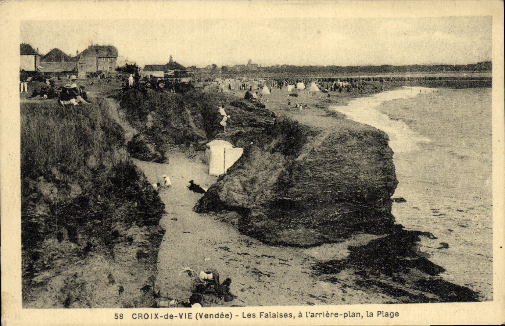 La POSTAL de la VENDIMIA Croix de Vie los acantilados tiene L fondo la playa