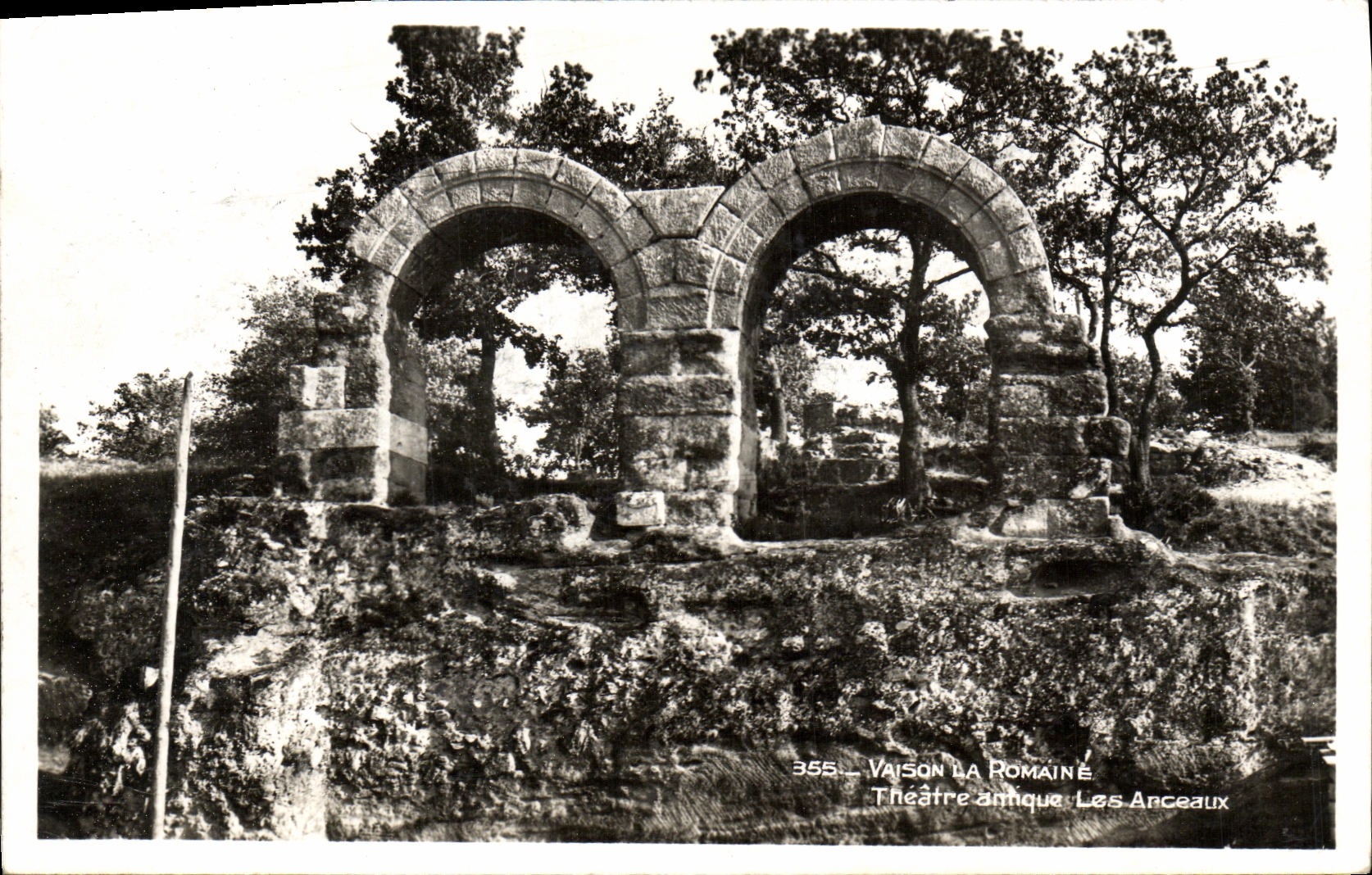 POSTAL Vaison de la VENDIMIA que el teatro romano antiguo arquea
