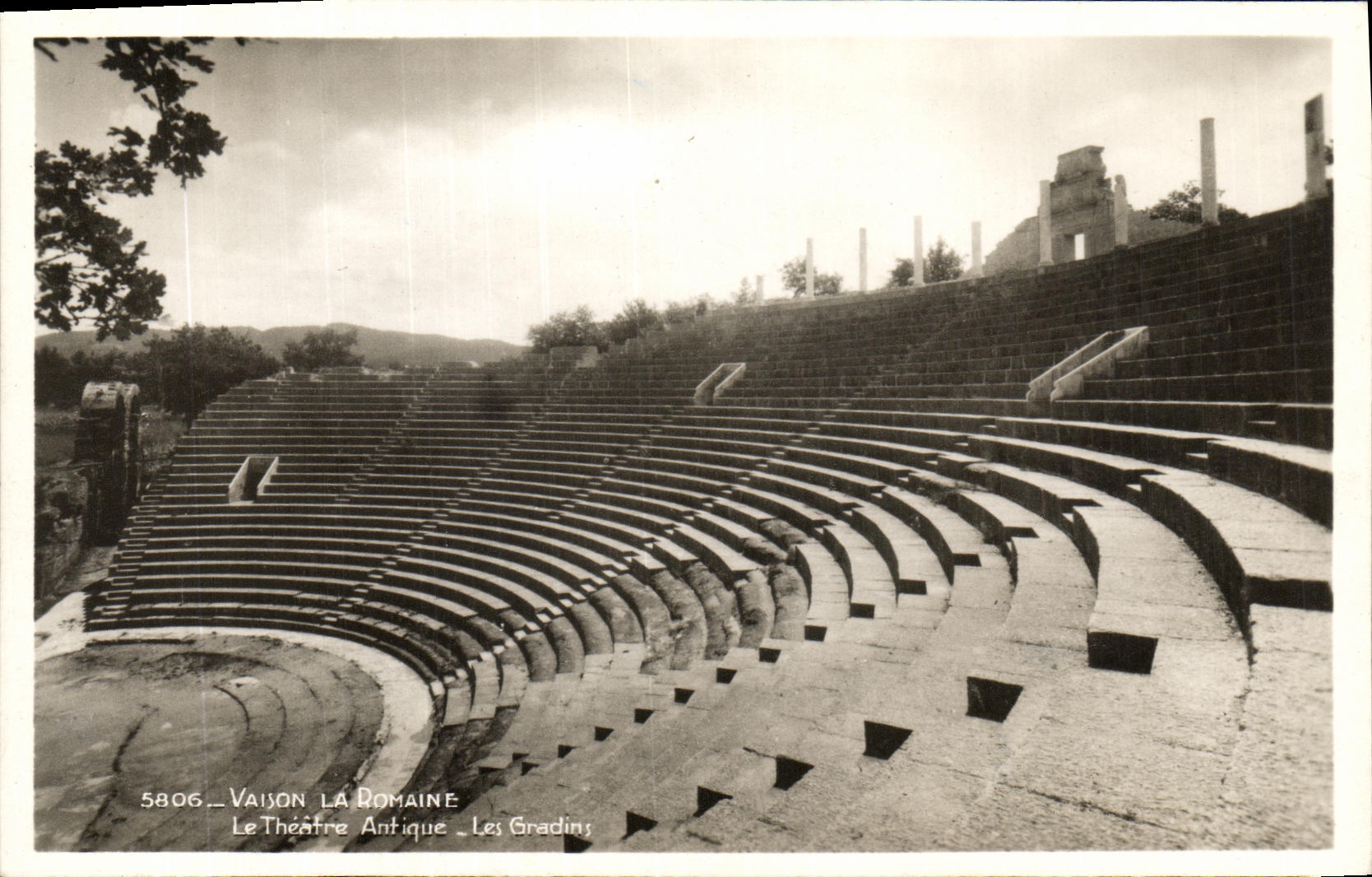 VINTAGE POSTCARD Vaison the Roman the ancient theater steps