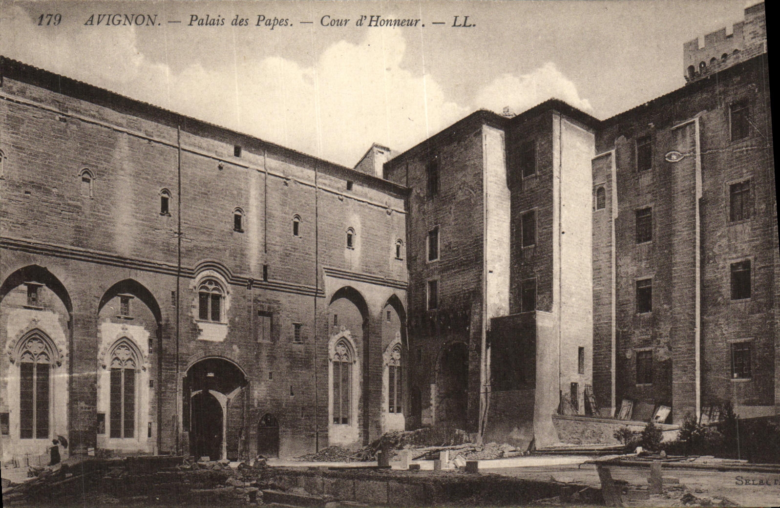 Paladar de Avignon de la POSTAL de la VENDIMIA de los papas Court D Honor