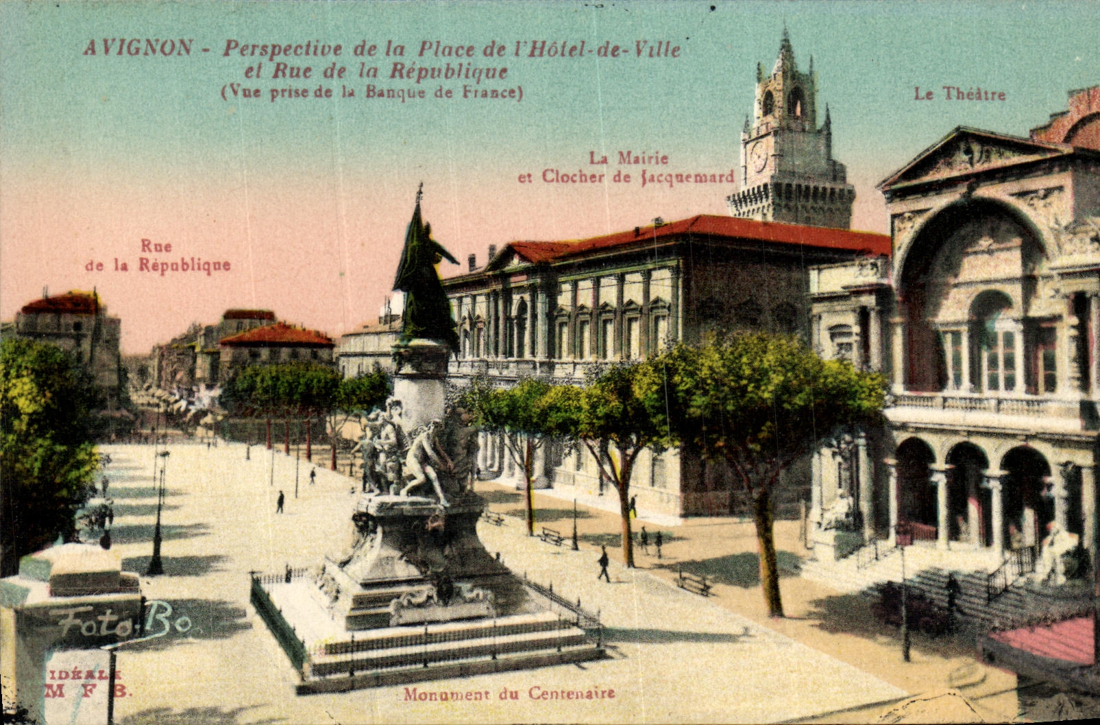 Opinion de Avignon de la POSTAL de la VENDIMIA del lugar de L ayuntamiento y calle de la república