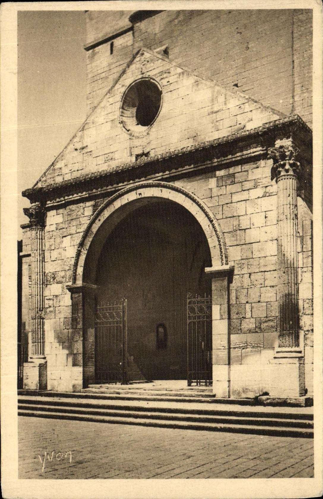 Portico de Avignon de la POSTAL de la VENDIMIA de la catedral