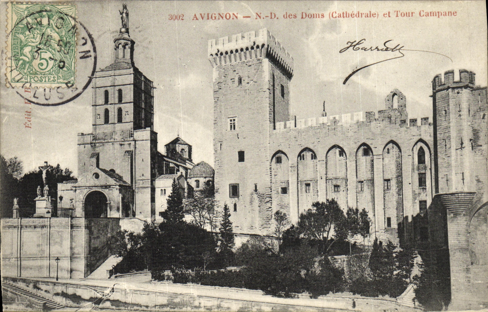 La POSTAL Avignon NR D de la VENDIMIA de la catedral de Doms y Campane dan vuelta