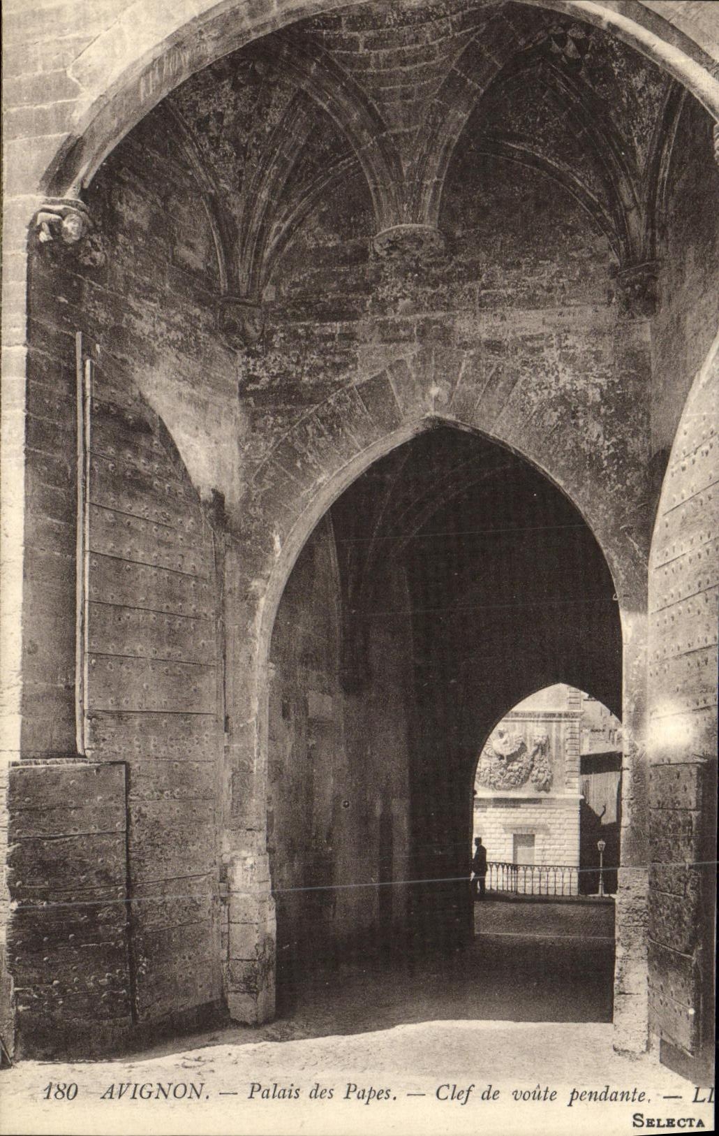 Paladar trapezoidal de Avignon de la POSTAL de la VENDIMIA del colgante de los papas