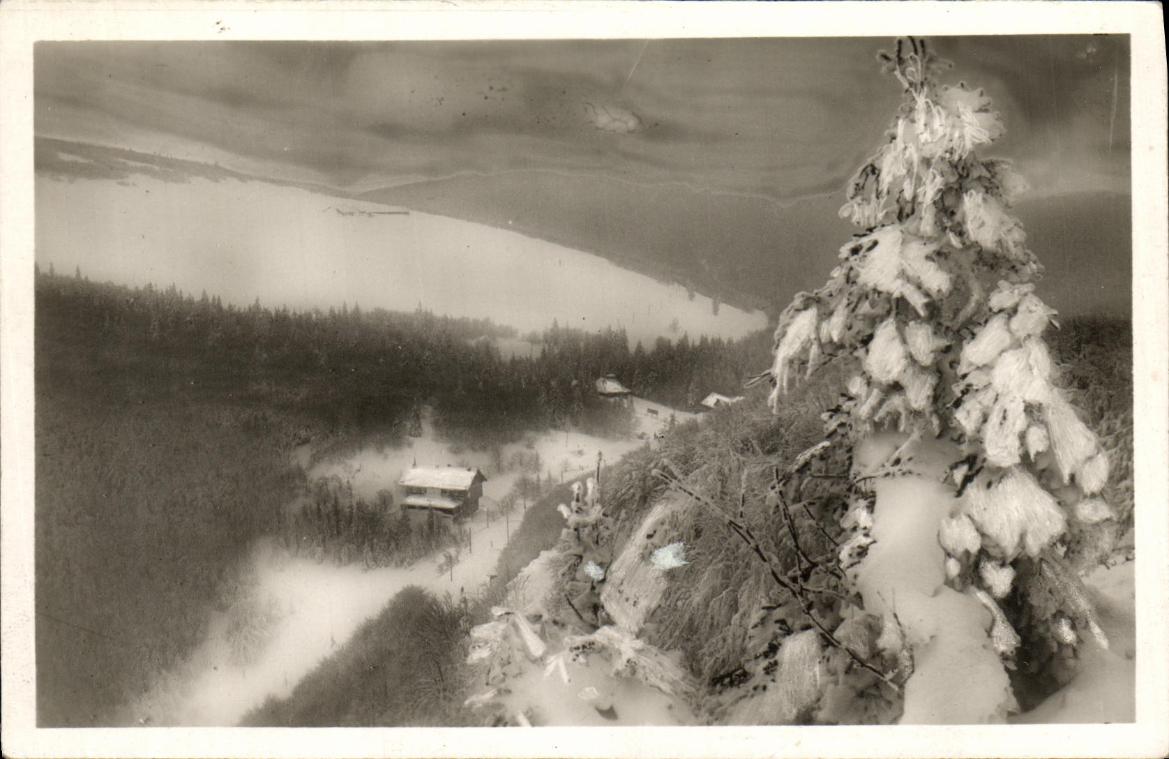 VINTAGE POSTCARD Collar of Schlucht in winter