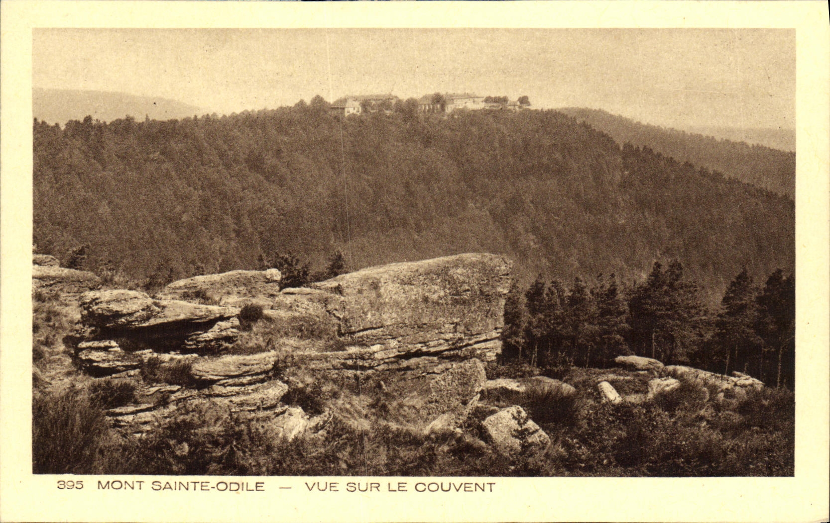 Montaje Sainte Odile de la POSTAL de la VENDIMIA vista en el convento