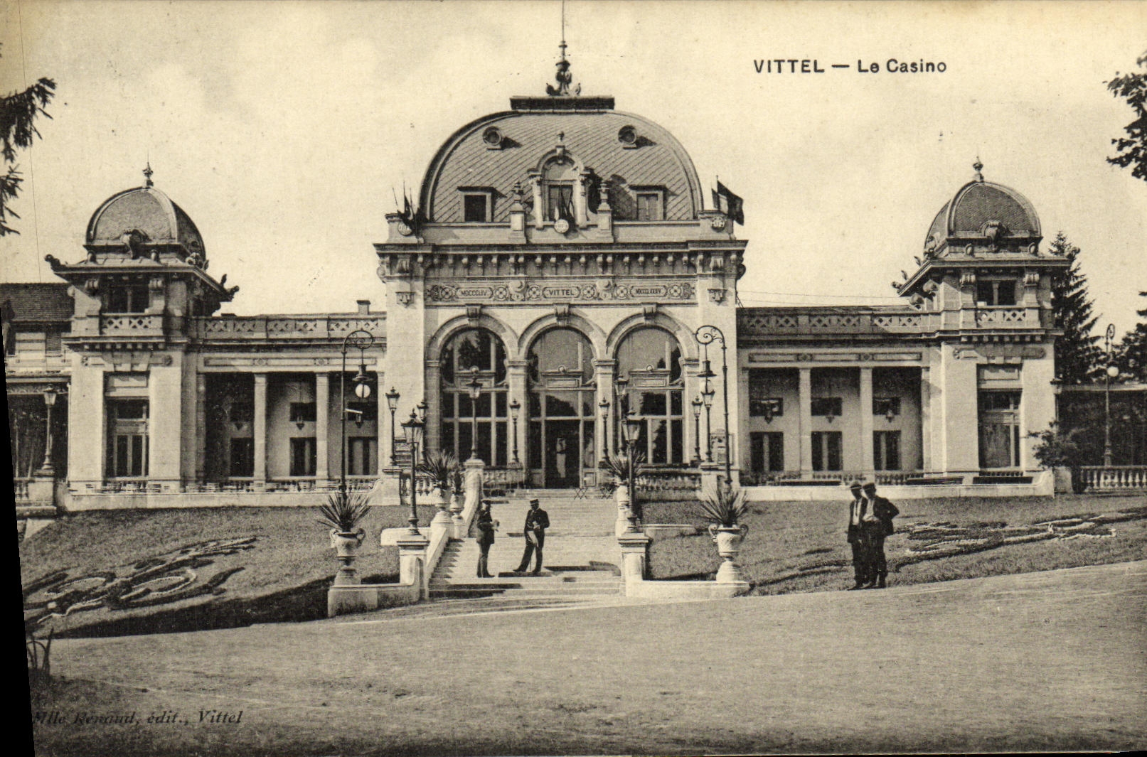 VINTAGE POSTCARD Vittel the Casino