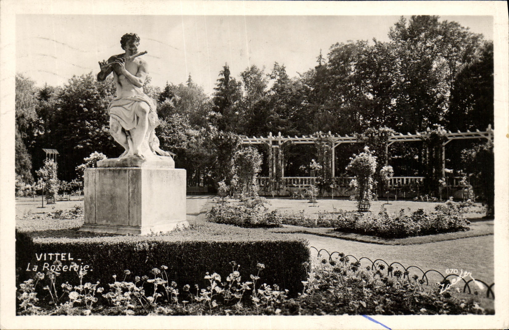VINTAGE POSTCARD Vittel the Rosery