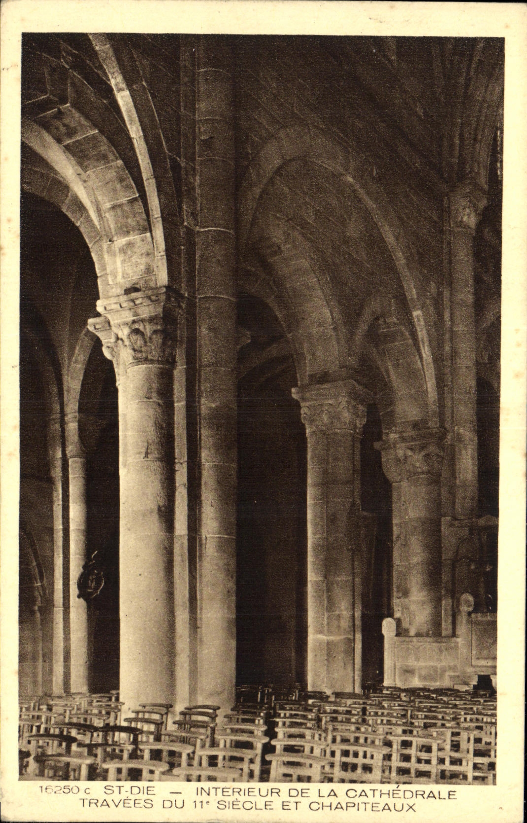 VINTAGE POSTCARD St Interior Die of the Cathedral Spans Of