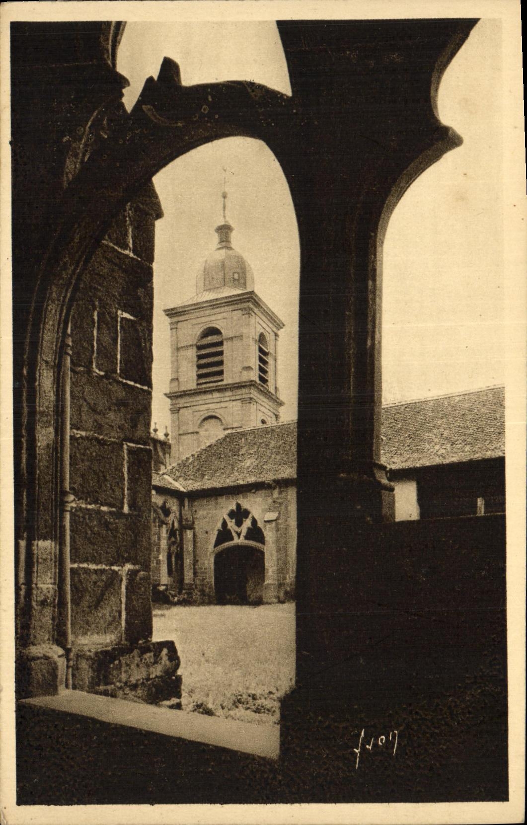 VINTAGE POSTCARD Holy Die Tower Of the Cathedral