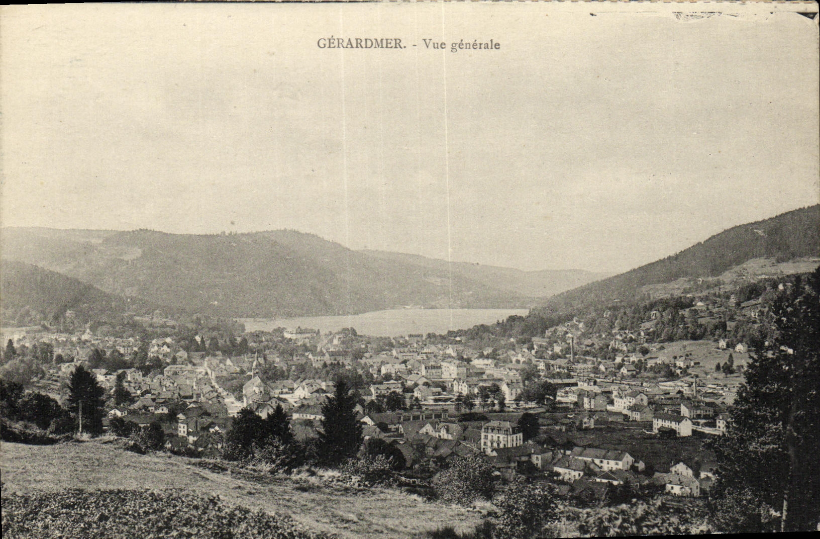 VINTAGE POSTCARD Gerardmer View