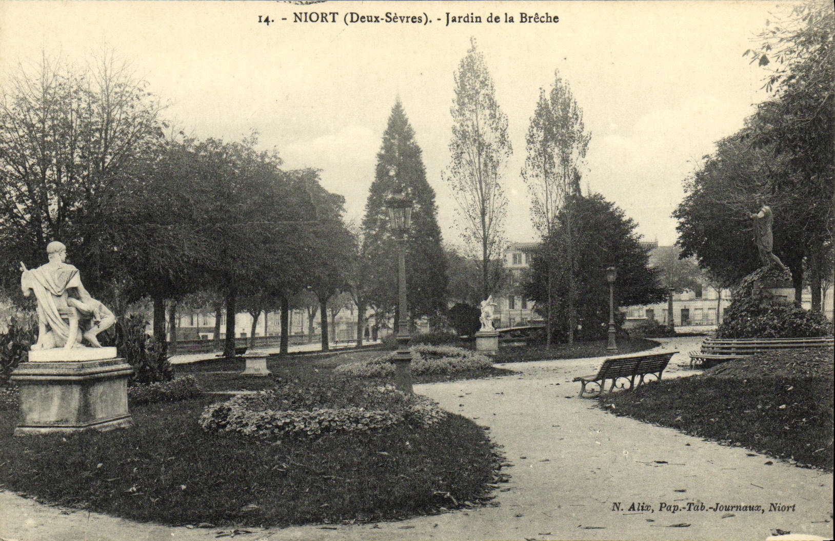 VINTAGE POSTCARD Niort Garden of the Breach