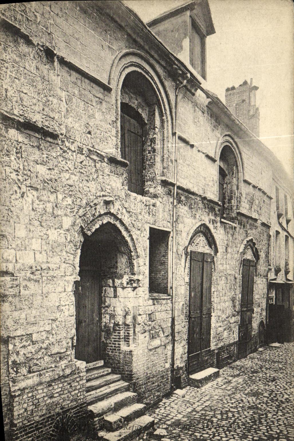 VINTAGE POSTCARD Abbeville