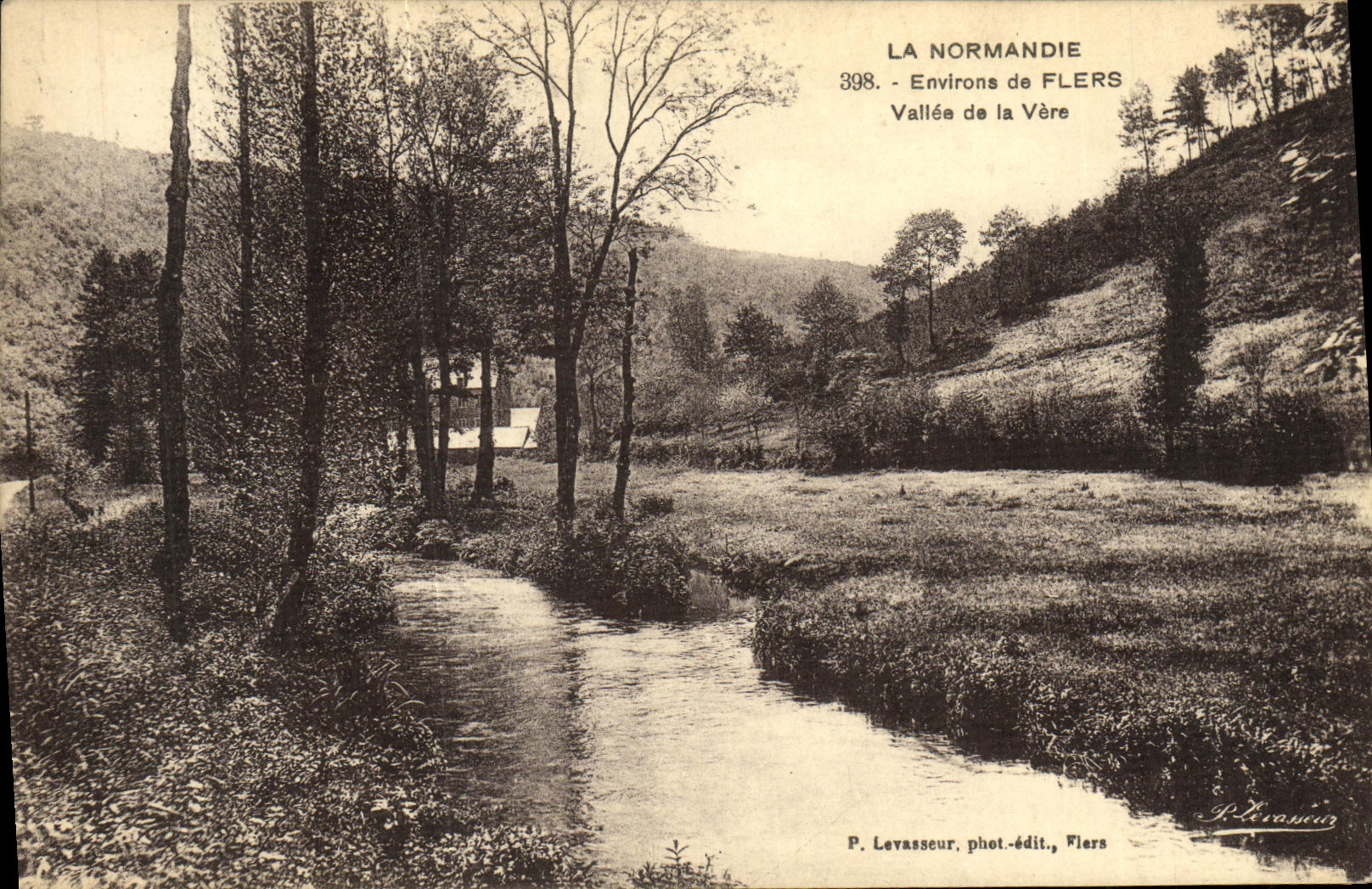 VINTAGE POSTCARD Surroundings of Flers Valley of Vere