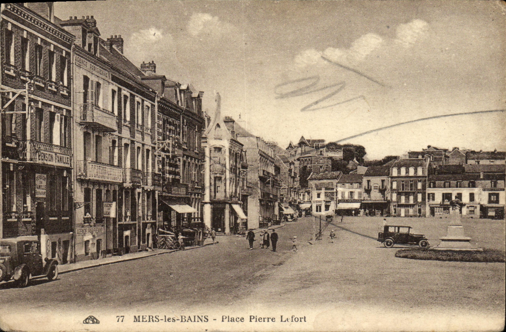 VINTAGE POSTCARD Seas les Bains Pierre Place the Fort