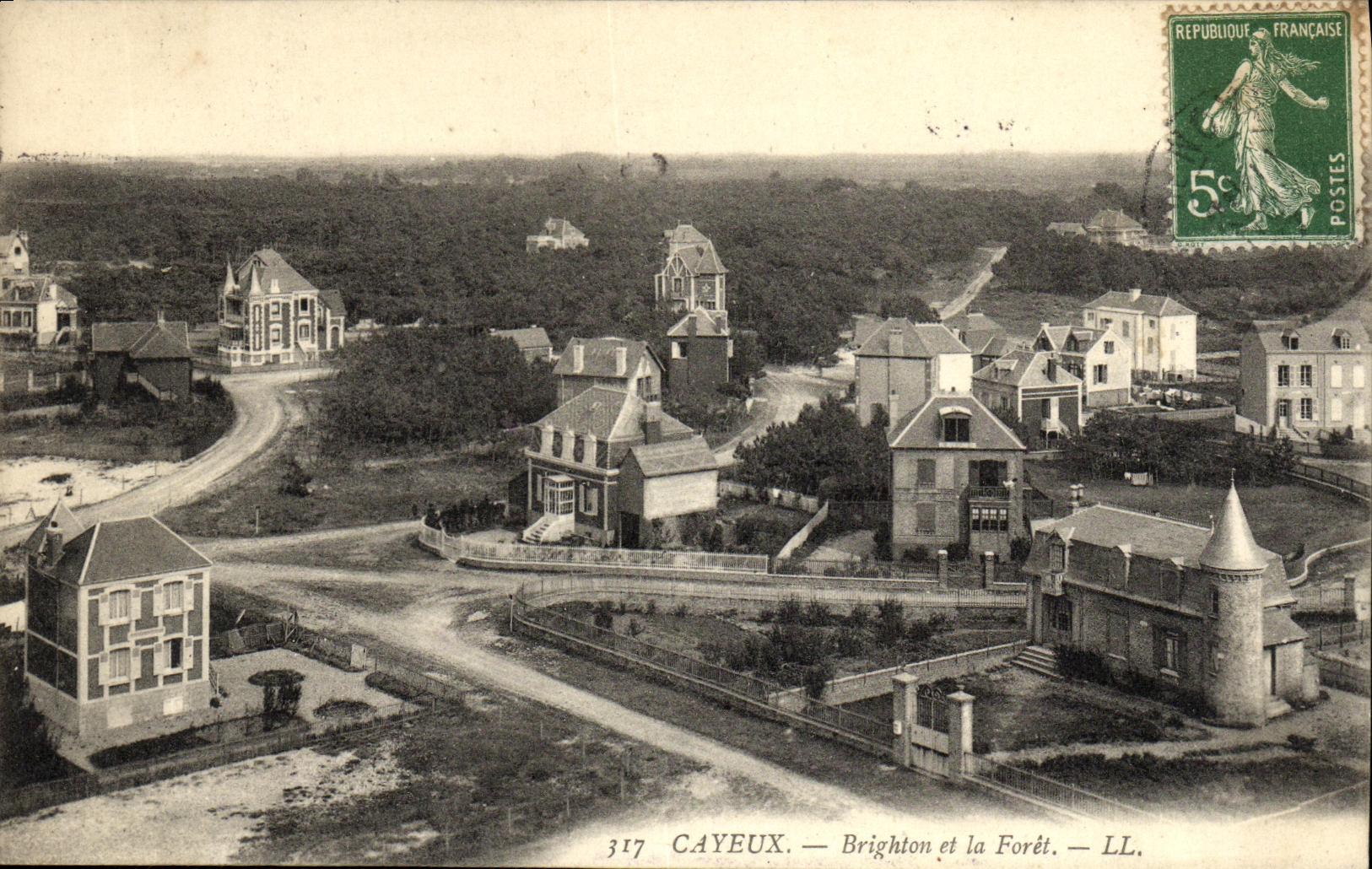 VINTAGE POSTCARD Cayeux Brigton and the Drill