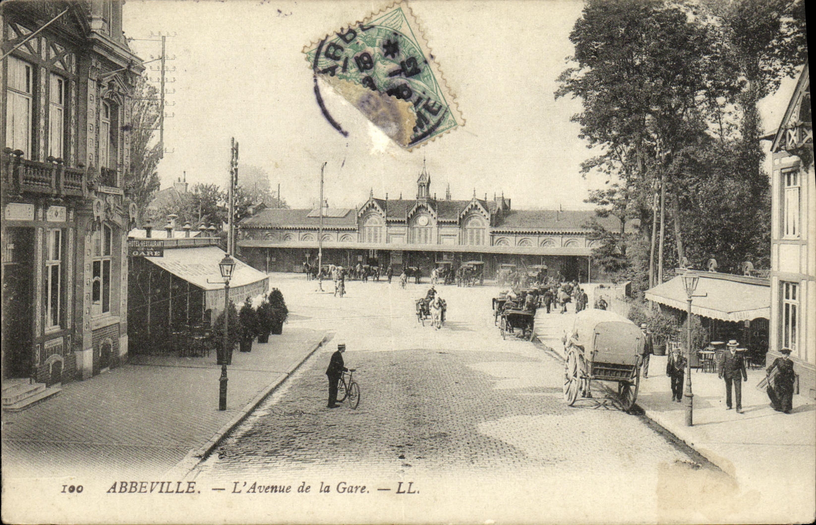 VINTAGE POSTCARD Abbeville L Avenue of the Station