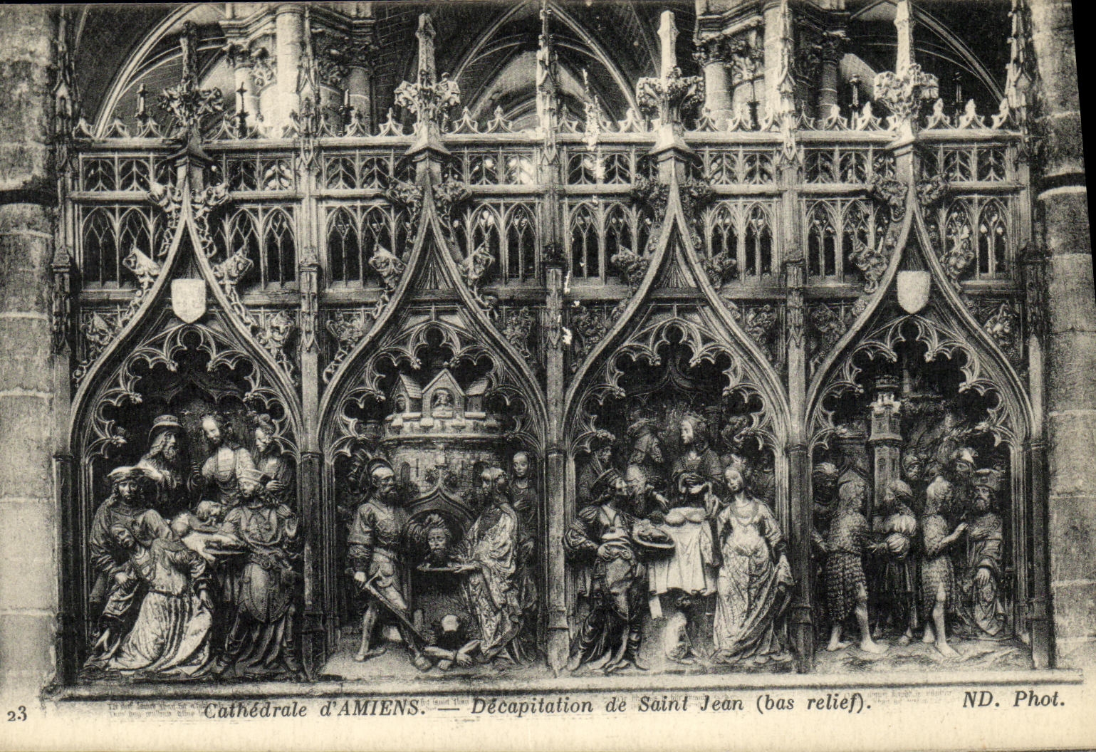 VINTAGE POSTCARD Cathedral D Amiens Decapitation of low Jean Saint relief