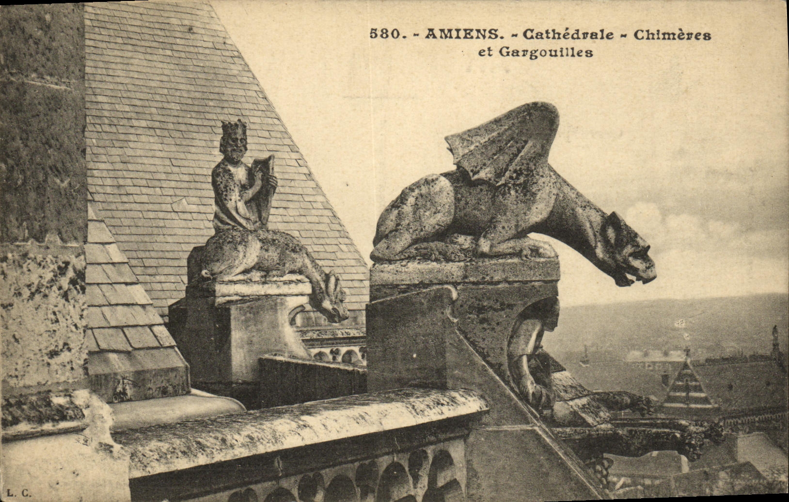 VINTAGE POSTCARD Amiens the Cathedral Dreams and waste gas mains