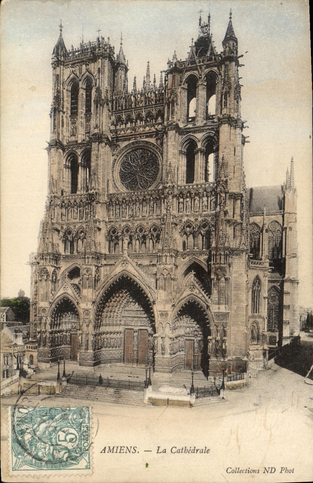 VINTAGE POSTCARD Amiens Cathedral