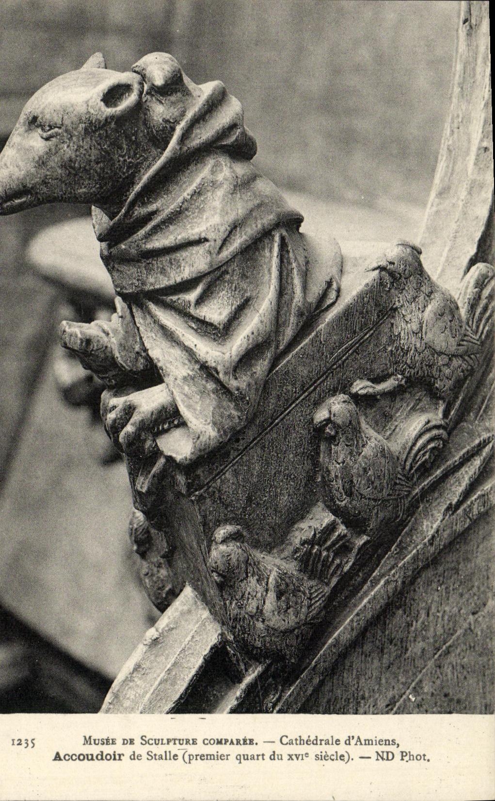 VINTAGE POSTCARD Cathedral D Amiens Museum Of Sculpture Comparee Balustrade of stall