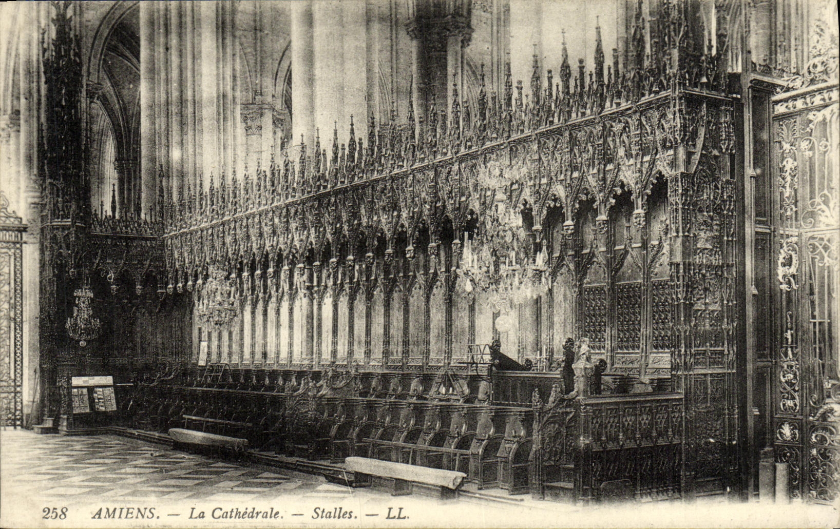 VINTAGE POSTCARD Amiens the Cathedral Stalls