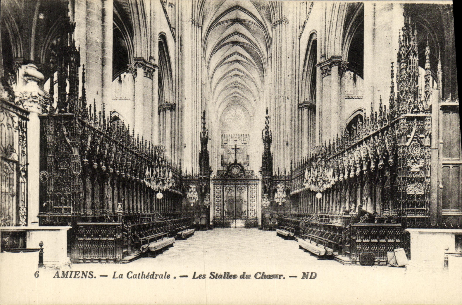 VINTAGE POSTCARD Amiens the Cathedral Stalls of the Chorus