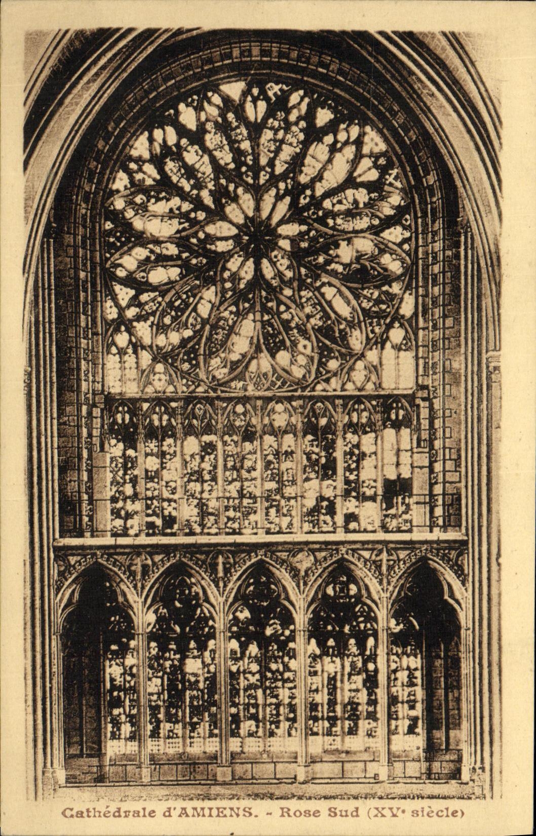 VINTAGE POSTCARD Amiens Southern Rose Cathedral