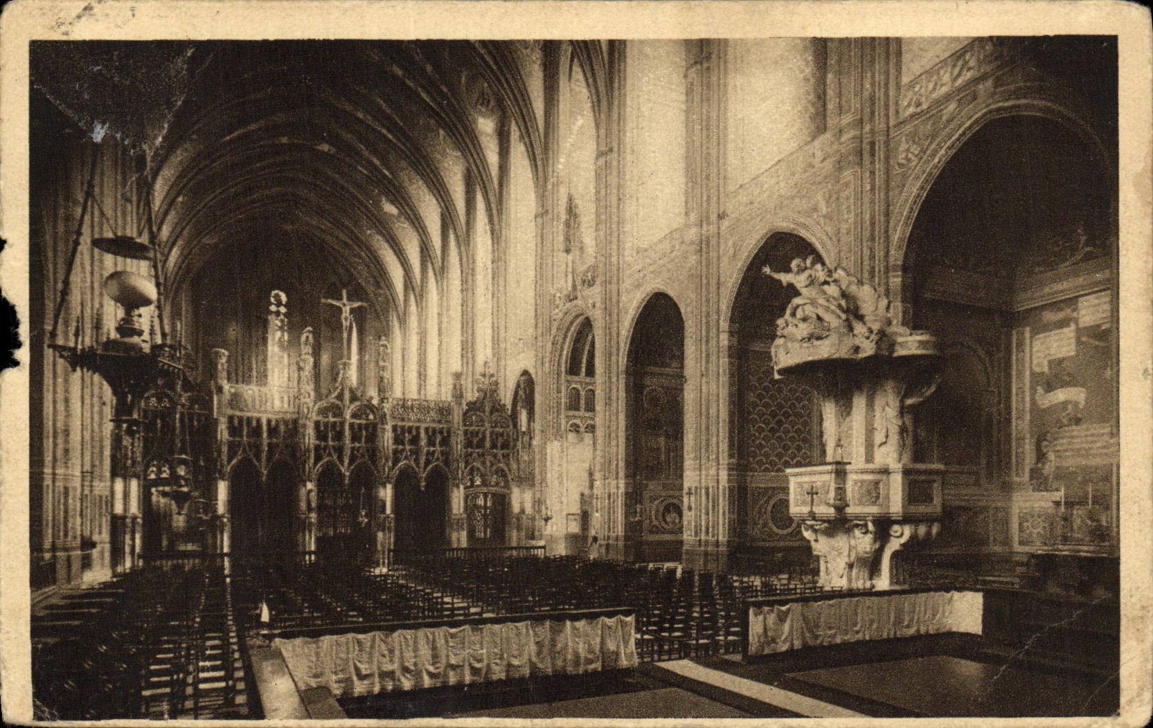 Catedral co de Albi de la POSTAL de la VENDIMIA  Ceclle el púlpito