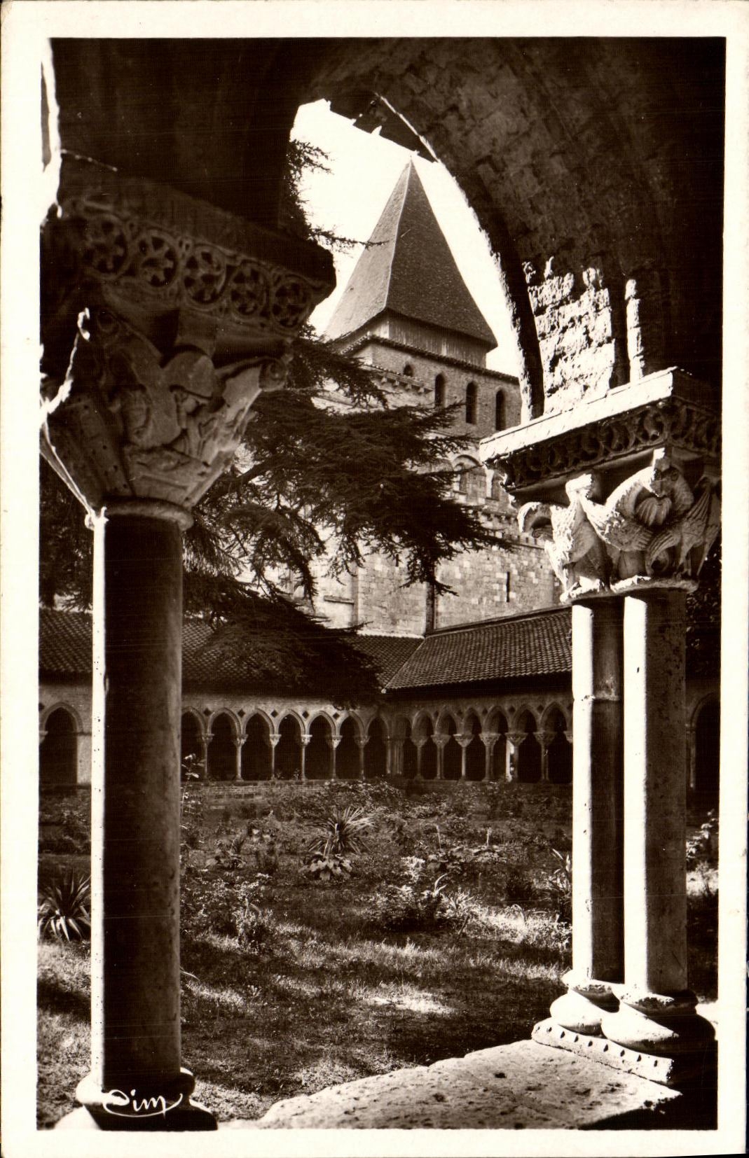 VINTAGE POSTCARD Tarn and the Garonne Abbey of Moissac an arcade of the galleries and the bell tower Cloisters