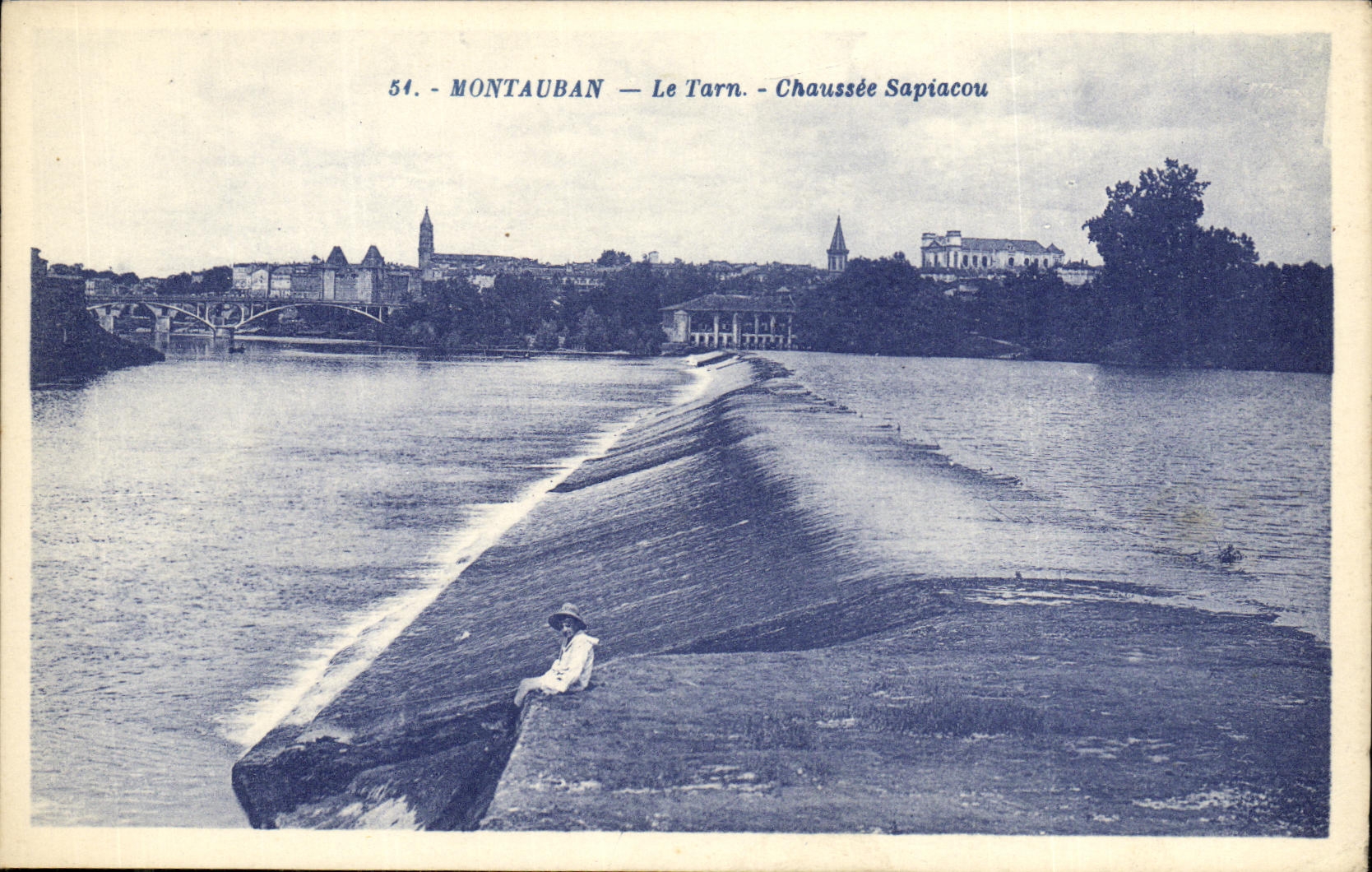 VINTAGE POSTCARD Montauban the Tarn Fitted Sapiacou