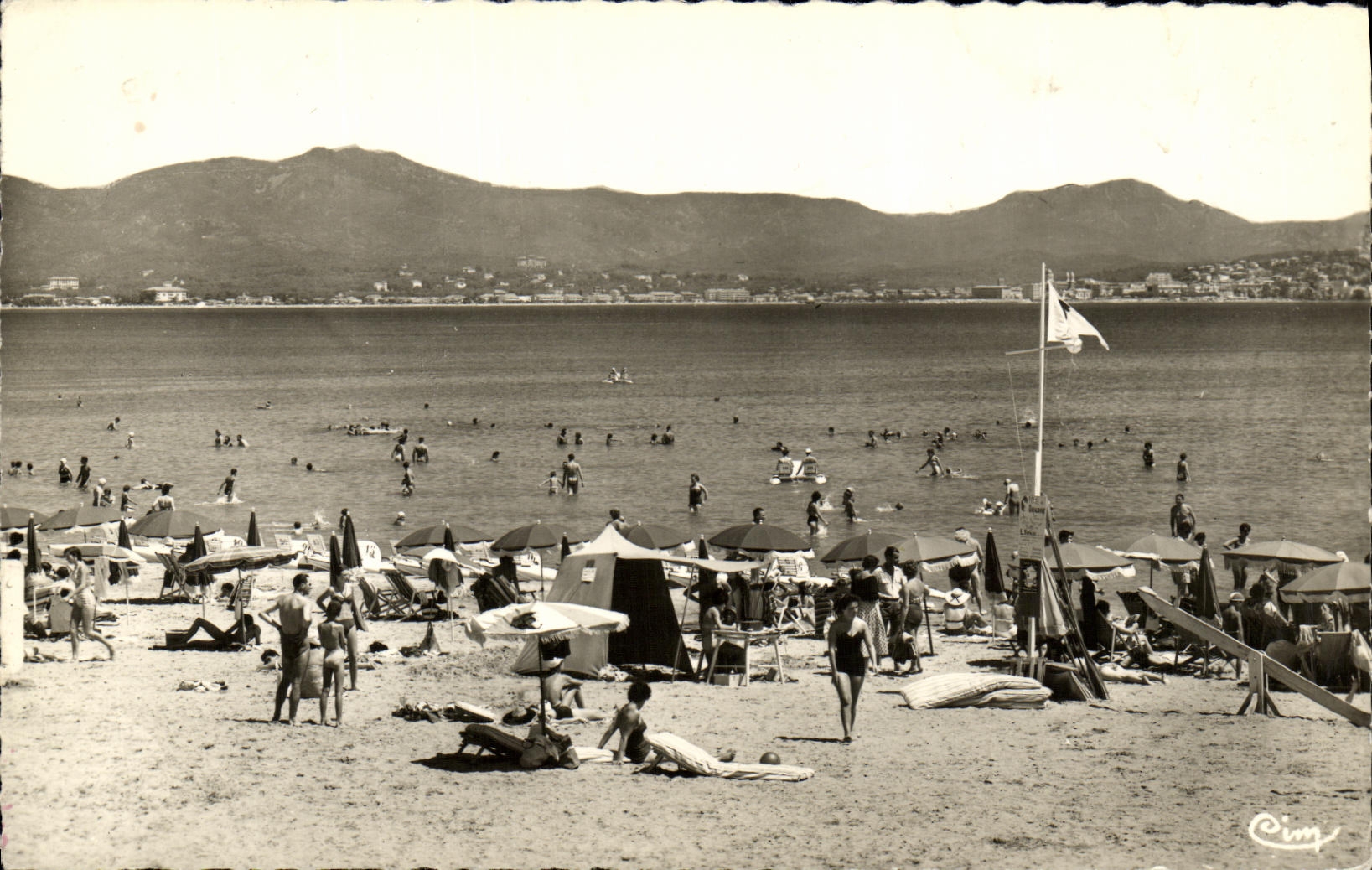 CPSM St Aygulf main beach