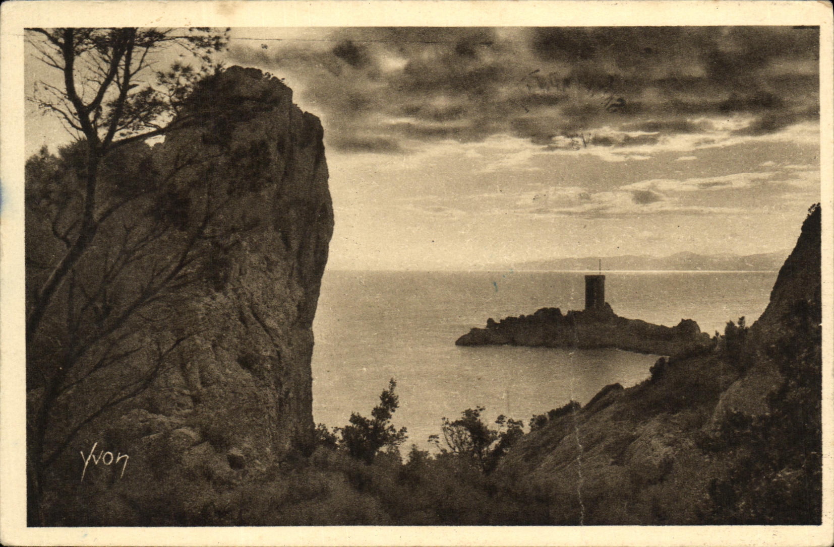 Raphael santo Agay de la POSTAL de la VENDIMIA