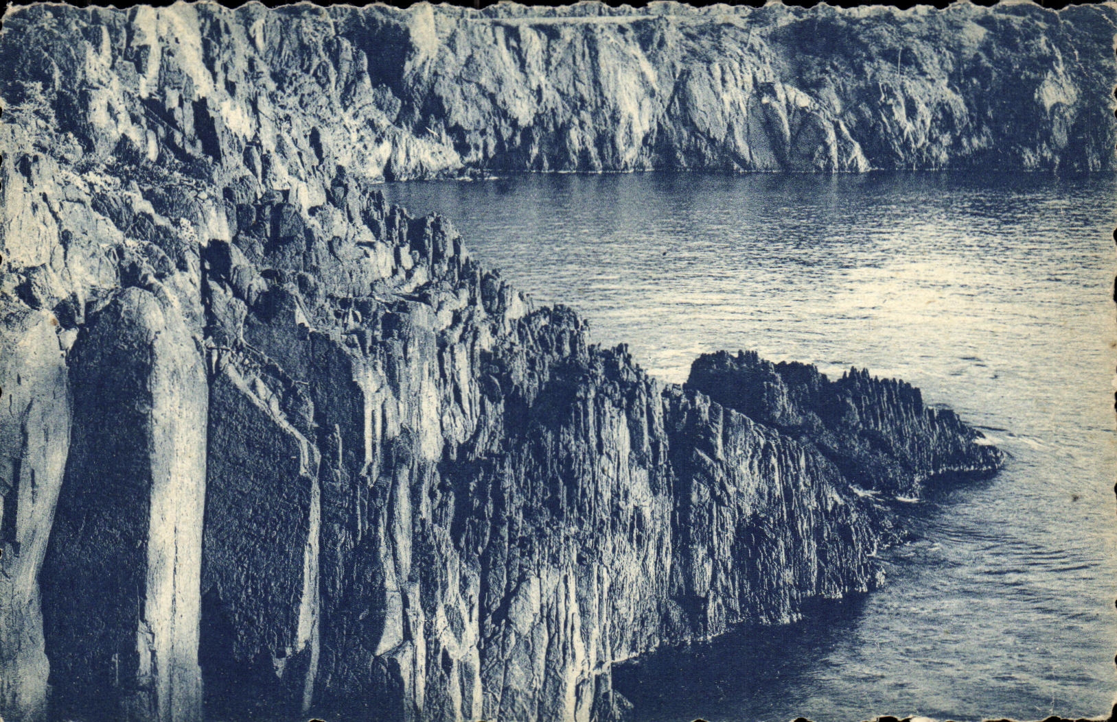 Rocas de la POSTAL de la VENDIMIA de Troyas