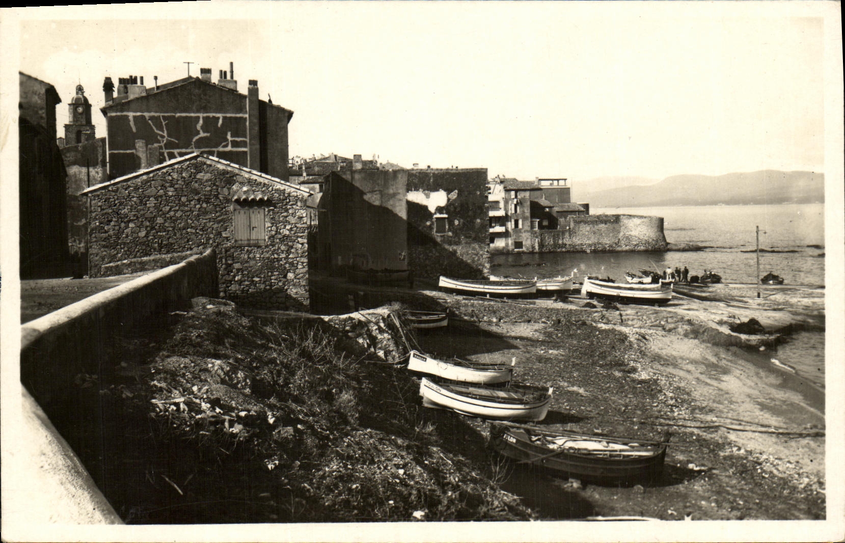 VINTAGE POSTCARD Holy Tropez the Point