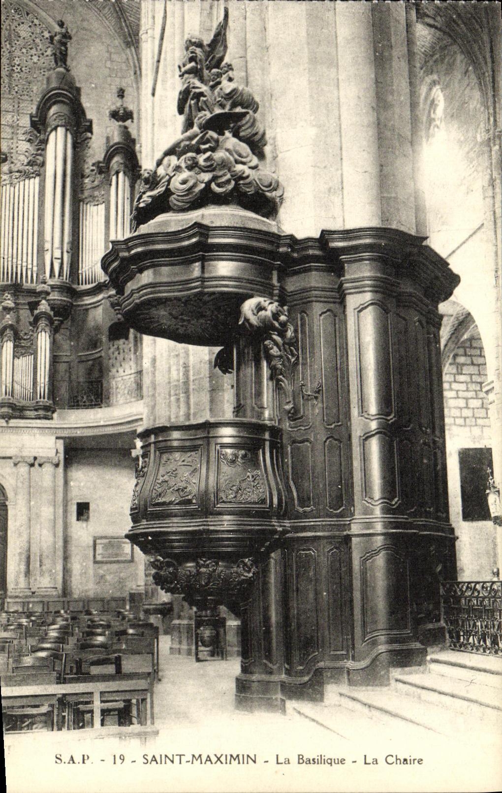 VINTAGE POSTCARD Sainte Maximin the Basilica With the Pulpit