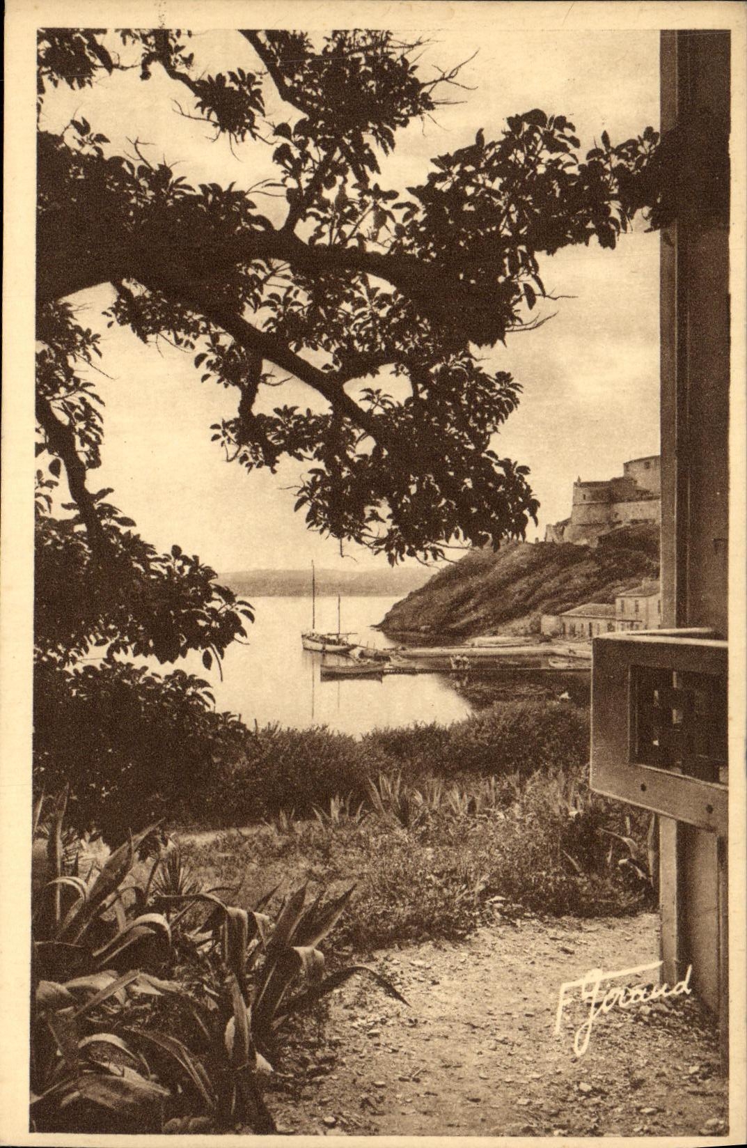 CPA Hyeres Ile de Port Cros Commune De L Hostellerie Provencale Le Poet