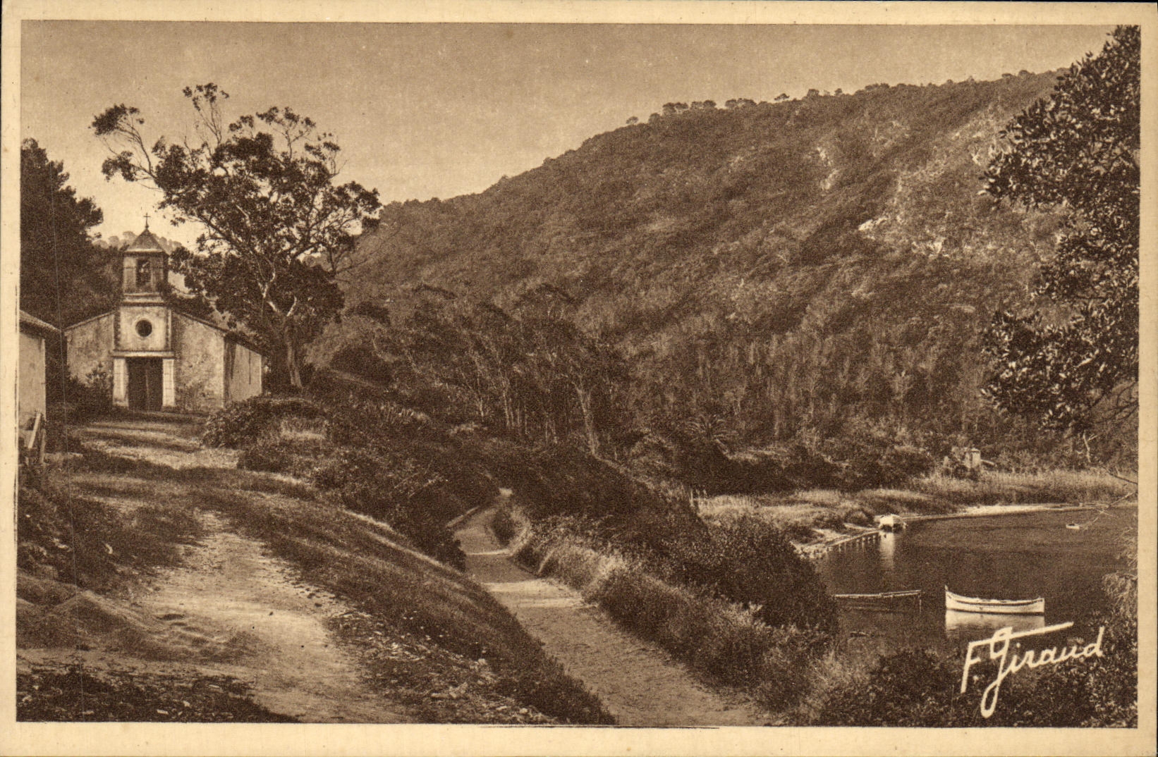 CPA Hyeres Ile de Port Cros Commune L Eglise L Eventail d eucalyptus du Manoir