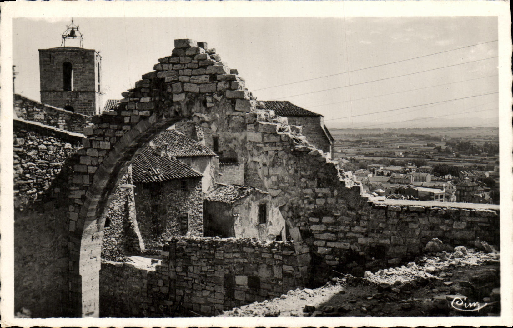 Puerta de Hyeres de la POSTAL de la VENDIMIA de los principes