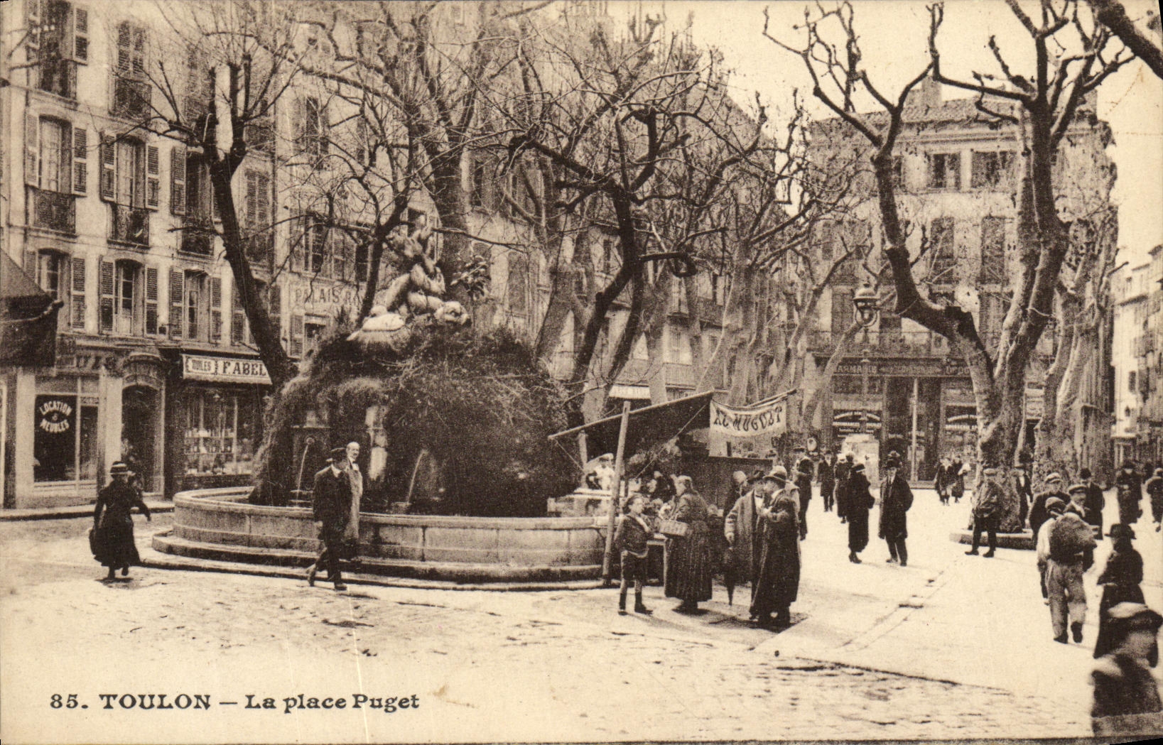 VINTAGE POSTCARD Toulon the Puget Place