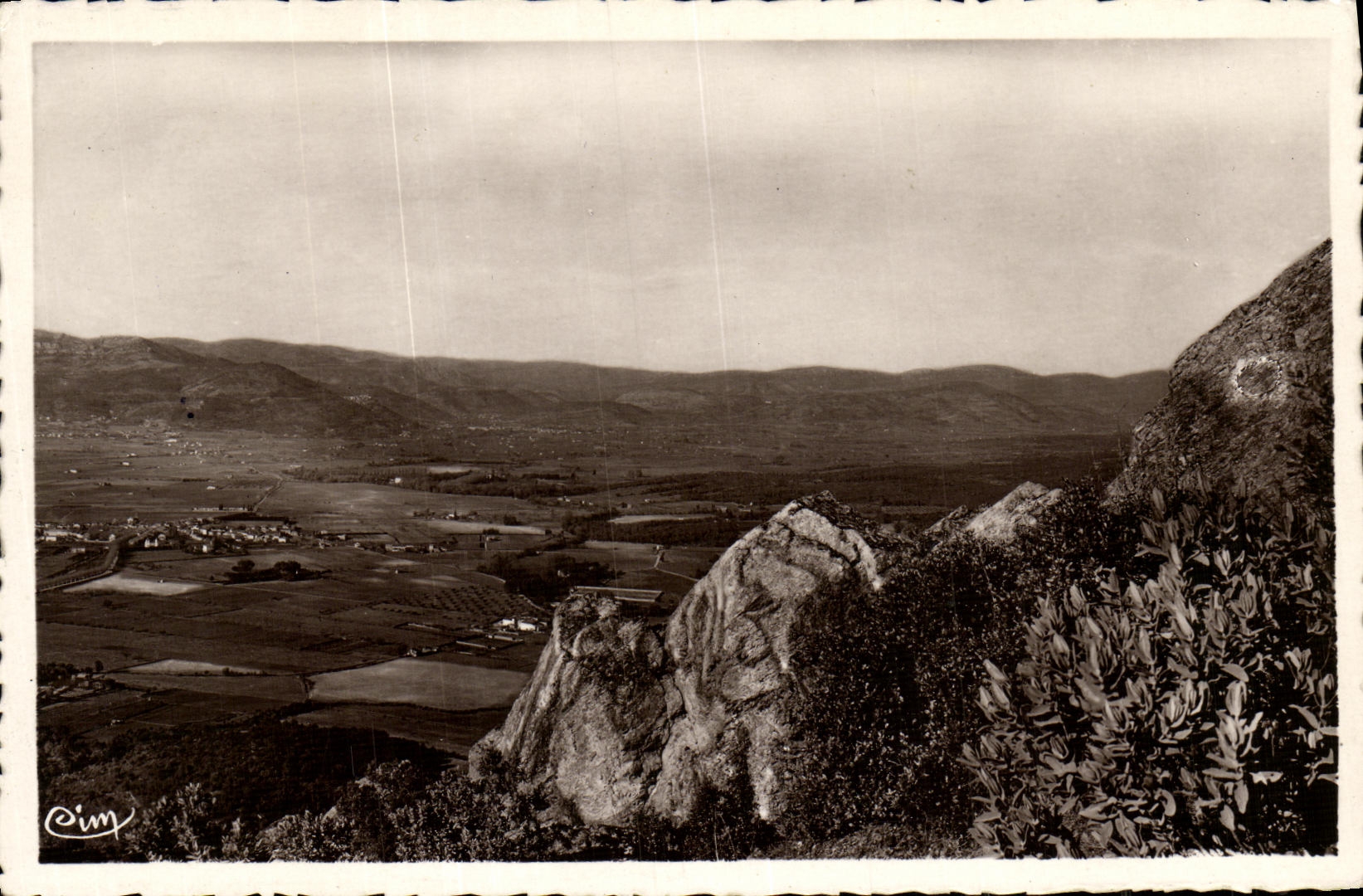 VINTAGE POSTCARD Surroundings of Toulon the Fenouillet Mount