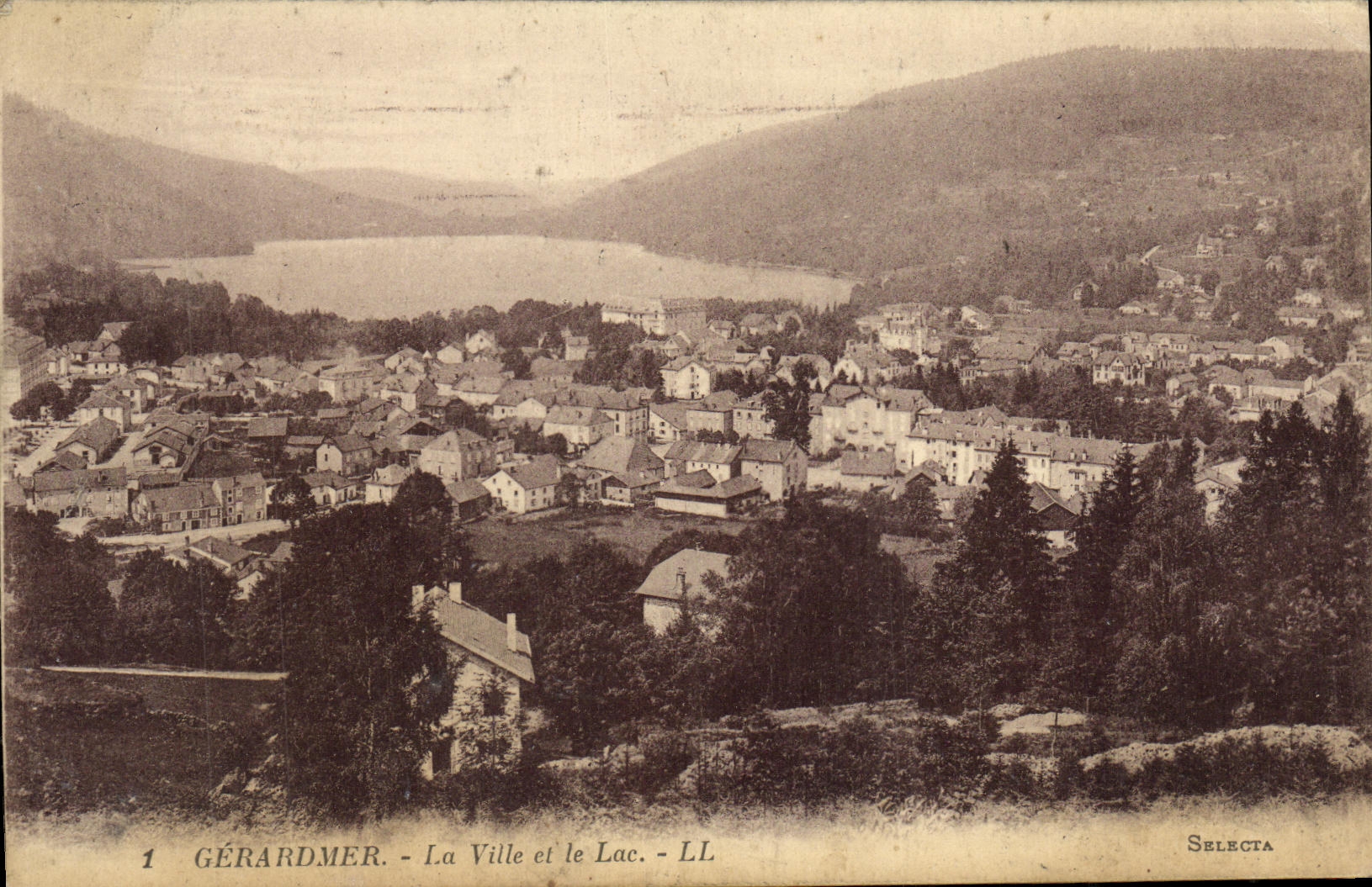 VINTAGE POSTCARD Gerardmer the City and the Lake
