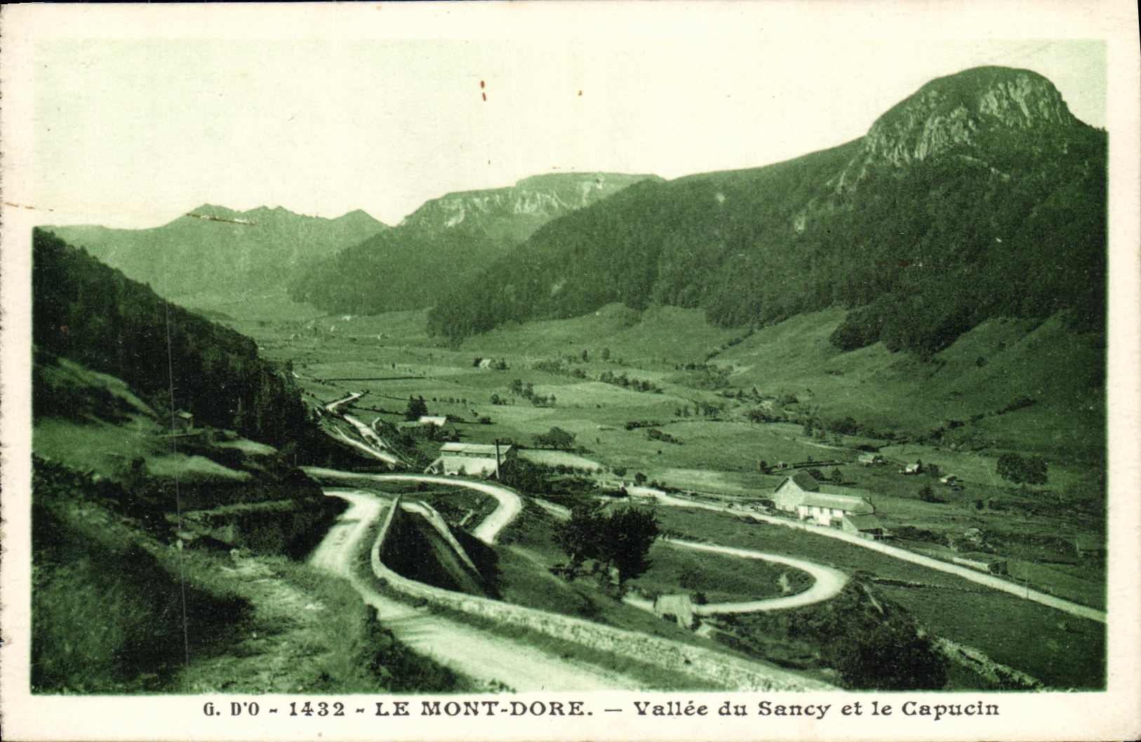 VINTAGE POSTCARD the Mount Gilds Valley of Sancy and the Capuchin
