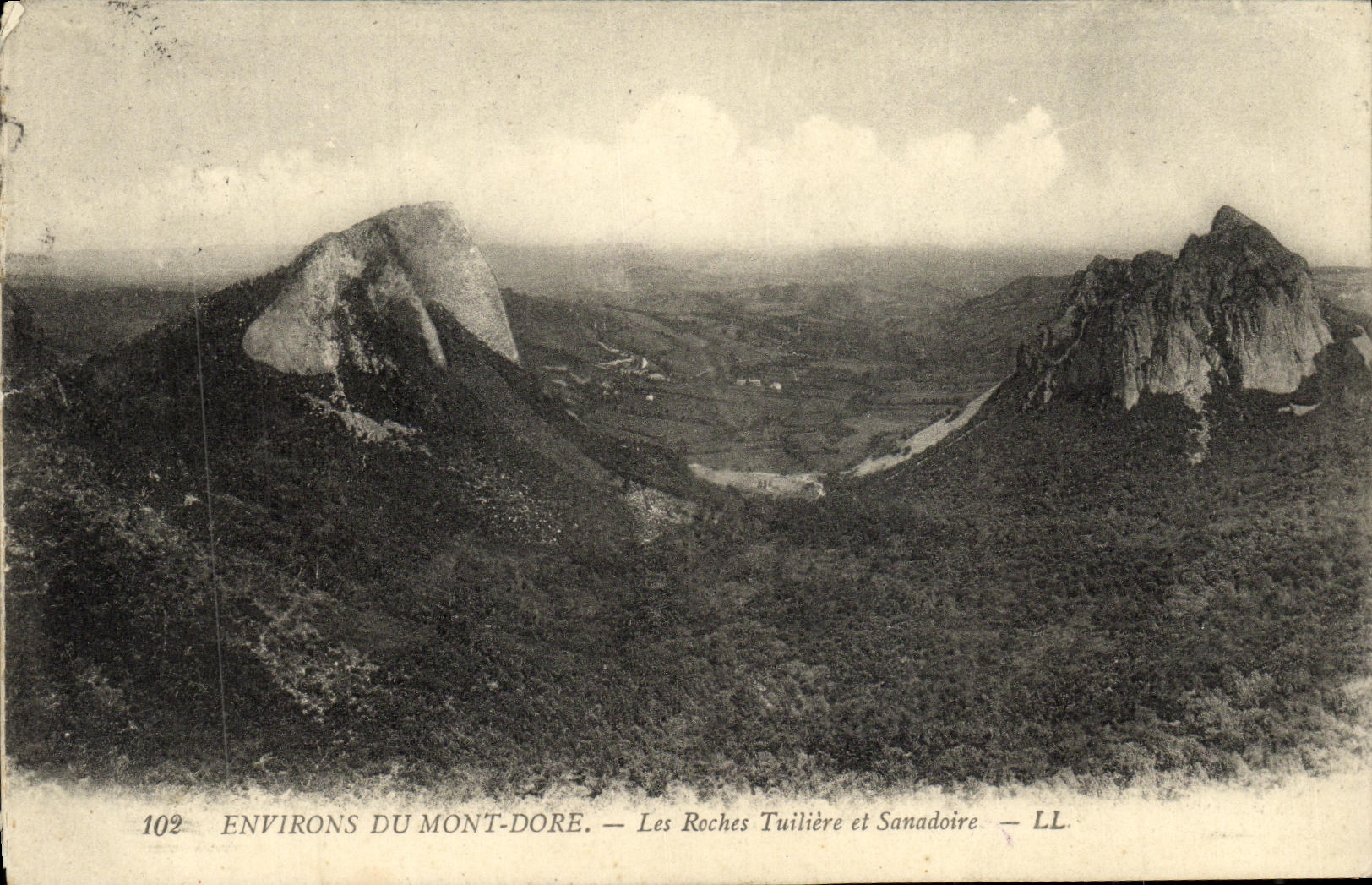 VINTAGE POSTCARD the Mount Gilds the Rocks Tuiliere and Sanadoire